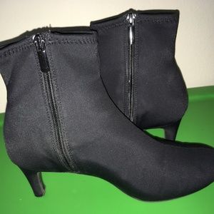 IMPO Nocturnal Ankle Boots